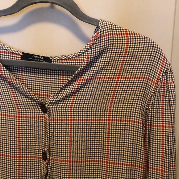 Long Sleeve Button Blouse - Picture 2 of 4